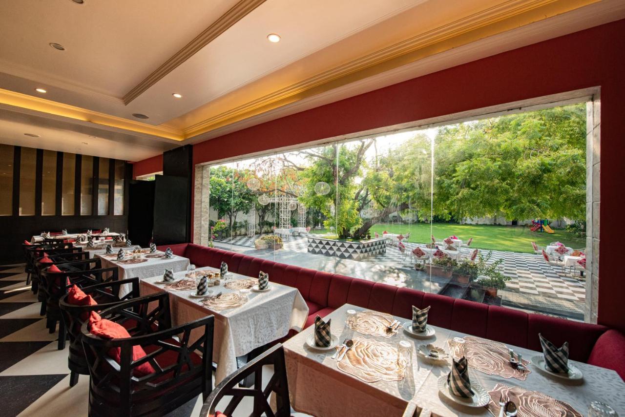 Hotel Casa Aishbagh 러크나우 외부 사진